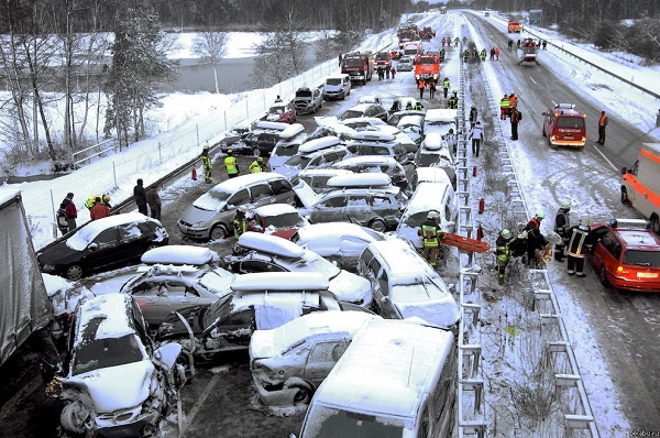 Зимние дороги могут стать причиной массовых столкновений автомобилей